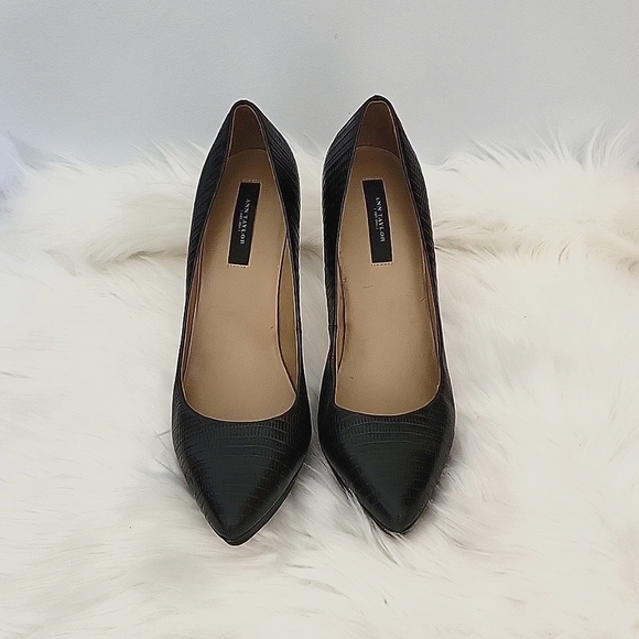 Beautiful Ann Taylor Black Crocodile Print Stilleto Heels - Picture 3 of 9